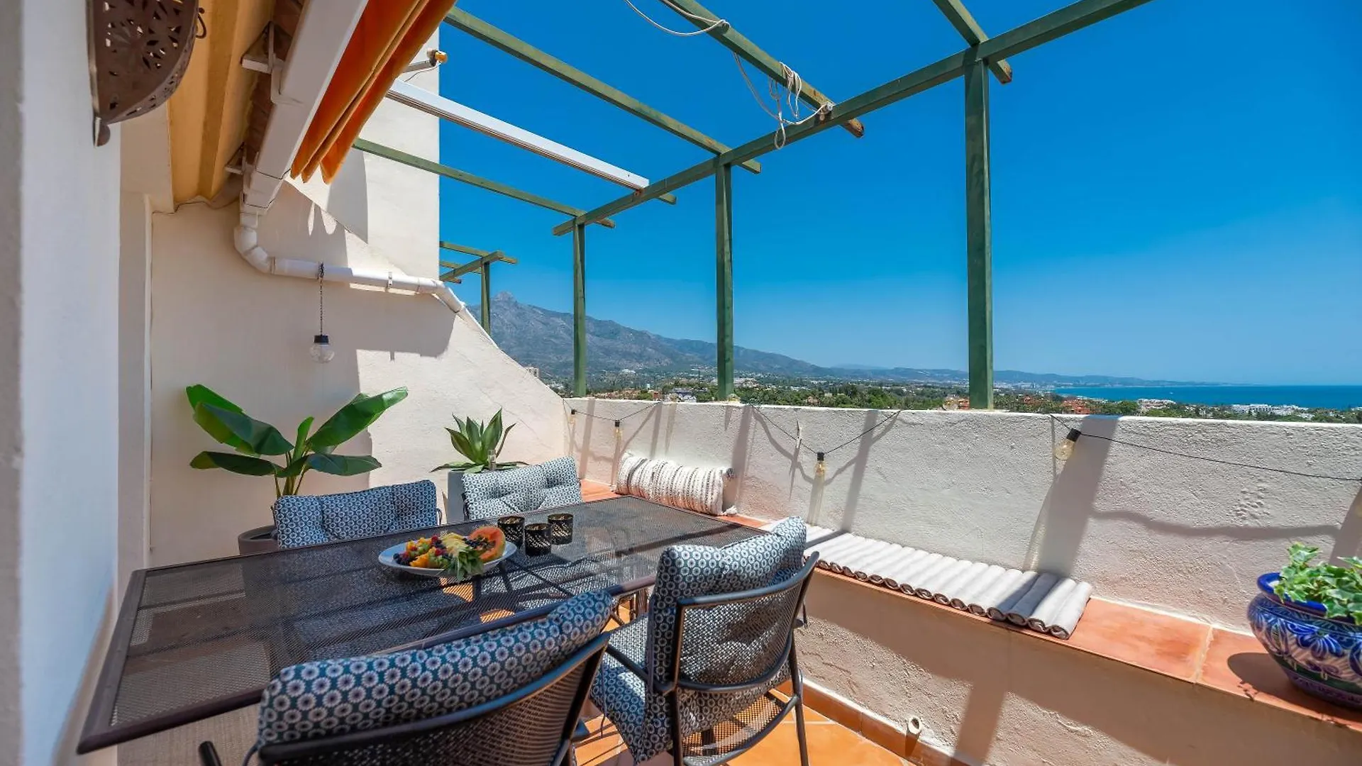 Elegant 2 Bdrm Penthouse With Bbq And Pools Apartment Marbella 0*,  Spain